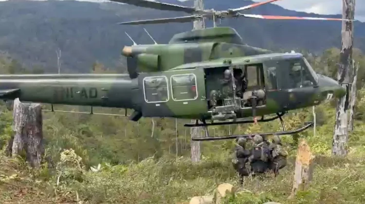 Koops TNI Habema Menembus Ugimba Demi Keselamatan Warga
