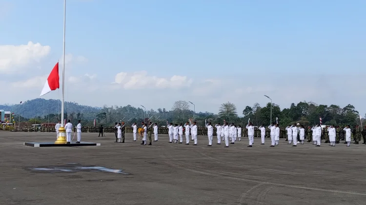 Peringatan HUT RI Ke-81 Provinsi Papua Tengah Gelara Upacara Pengibaran Bendera