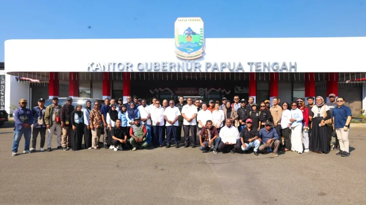 Gubernur Meki Nawipa: Media Jadi Mitra Edukasi Publik Papua Tengah