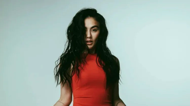 Agnez Mo Kembali Jadi Sorotan, Dari Panggung Musik hingga Hollywood