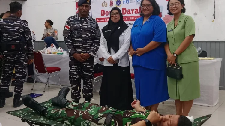 HUT ke-81, LPP RRI Nabire dan Lanal Gelar Pangan Murah serta Donor Darah