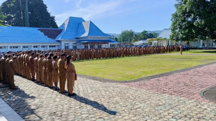 Pentingnya Komitmen Terhadap Aturan dan Ketepatan Waktu Bagi ASN