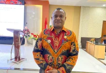 Kepala Distrik Kwamki Narama Tindak ASN Daerah Lain Masuk Struktur Kampung
