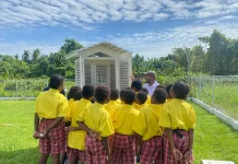 Kunjungan Edukasi Siswa Asrama Taruna Papua ke BMKG Mimika