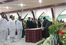 Pelantikan 48 Pejabat di Nabire, Bupati Mesak Magai Ingatkan Bahaya Ego Sektoral