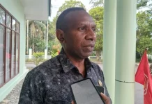 Ketua DPRK Mimika, Primus Natikapareyau Soroti Akses Pendidikan Anak di Pesisir