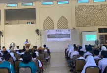 Baznas Nabire Salurkan Beasiswa Program Nabire Cerdas kepada 80 Pelajar
