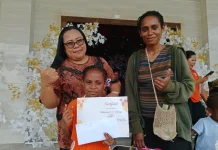 Katarina Tenoye Juara Lomba Mewarnai Cap Go Meh dan HUT ke-3 PSMTI Nabire