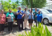 DLHKP PT Kembali Salurkan Bibit Tanaman Kepada Jemaat GKI Siloam Sanoba Nabire