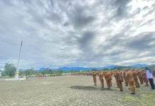 Upacara Senin, Bupati Mimika Ajak ASN Tingkatkan Kinerja dan Tanggung Jawab