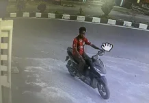 Aksi Maling Helm Terekam CCTV di Parkiran Hotel Horison Ultima Timika