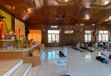 Umat Buddha Nabire Gelar Ibadah Hari Waisak Di Vihara Buddha Dharma Karuna