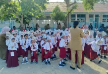 Sekitar 90 Siswa Baru SD Negeri 01 Nabire Antusias Ikuti MPLS