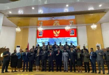 Di Hadapan DPRK, Bupati Mimika Tegaskan Masukan Fraksi Jadi Agenda Perbaikan