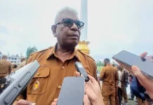 Sambut HUT Ke-81 RI, Bupati Mimika Ajak ASN Berbaur Dengan Warga di Lingkungannya.