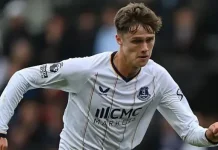 Everton Batalkan Transfer Armstrong Usai Protes Pendukung