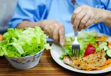 Mengapa Penderita Diabetes Perlu Menjaga Pola Makan?