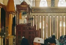 KH Muhammad Rofiq Ajak Jamaah Sholat Jum'at Perkuat Iman dan Taqwa