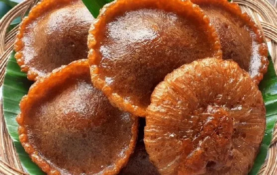 Kue Cucur Gula Merah Legit Tradisional Favorit