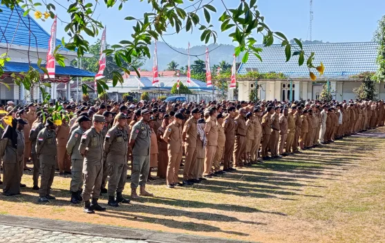 Pemkab Nabire Gelar Apel Gabungan Awal Bulan, Bupati Tekankan Kedisiplinan ASN