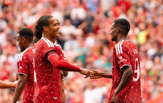 Liverpool Siapkan Debut Victor Munoz Lawan Monaco di Anfield