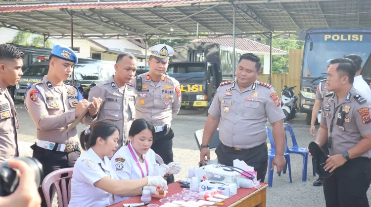 Kapolres Nias Selatan Perintahkan Cek Urine Mendadak Personel