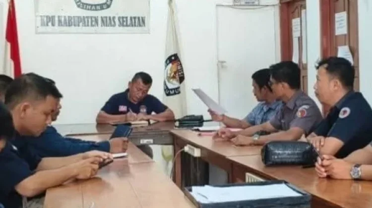 Bawaslu dan KPU Nisel Bertemu Bahas Persiapan Pleno PDPB Triwulan I