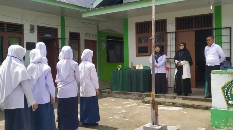 Hari Pertama Ujian TKA di MTsN Nisel Berjalan Baik