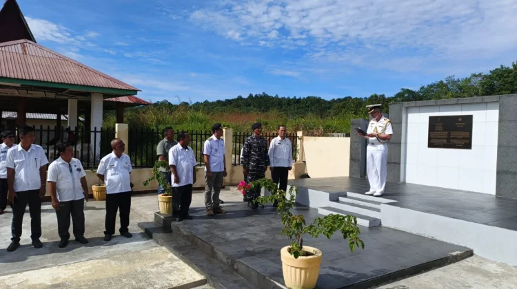 Peringatan 21 Tahun Tragedi Jatuhnya Helikopter Sea King Australia di Amandraya