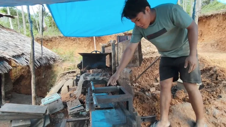 Membuat Batu Bata Merah, Begini Prosesnya