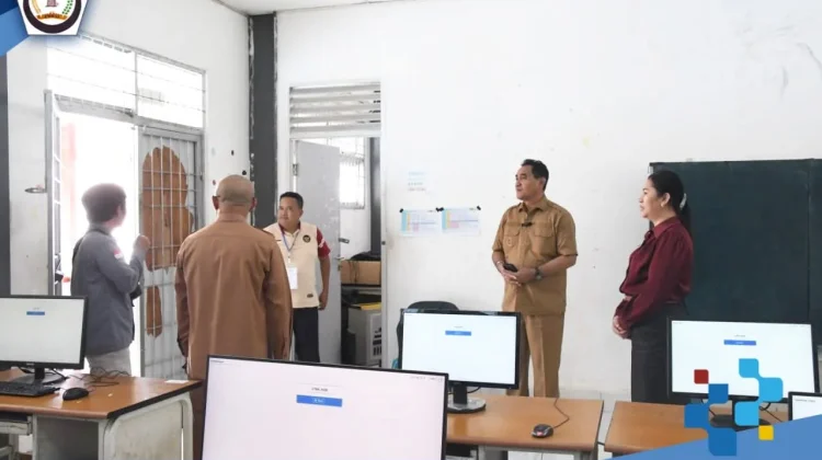 Wabup Nias Selatan Tinjau Pelaksanaan UTBK SMK 1 Telukdalam