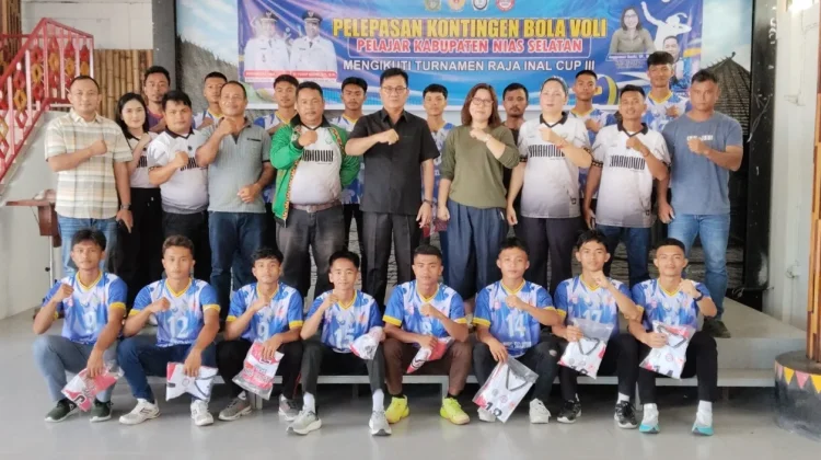 Bupati Nisel Lepas Keberangkatan Tim Voli Pelajar Putra ke Sipirok