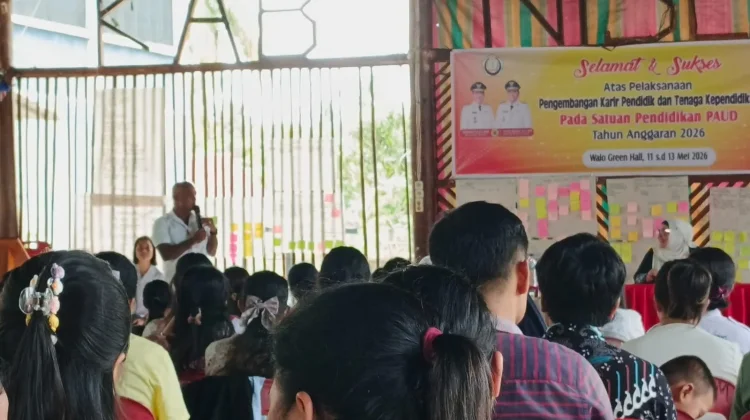 Sekretaris Disdik Nisel Tutup Pelatihan Pengembangan Karir PTK PAUD