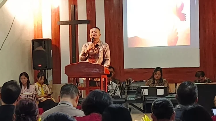 Kemenag Minta Denominasi Gereja Bersatu untuk Bangun Nias Selatan