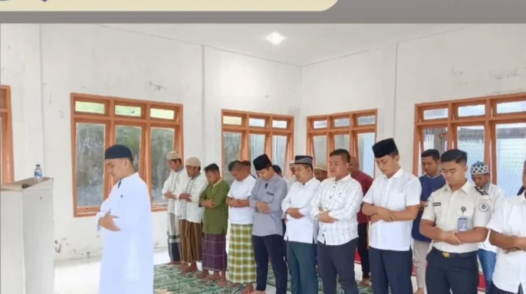 Ustad Abdul Karim Pimpin Sholat Idul Adha di Lapas Telda