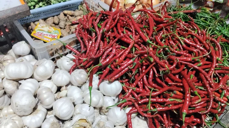 Harga Cabai di Telda Naik, Minyak Goreng Masih Mahal
