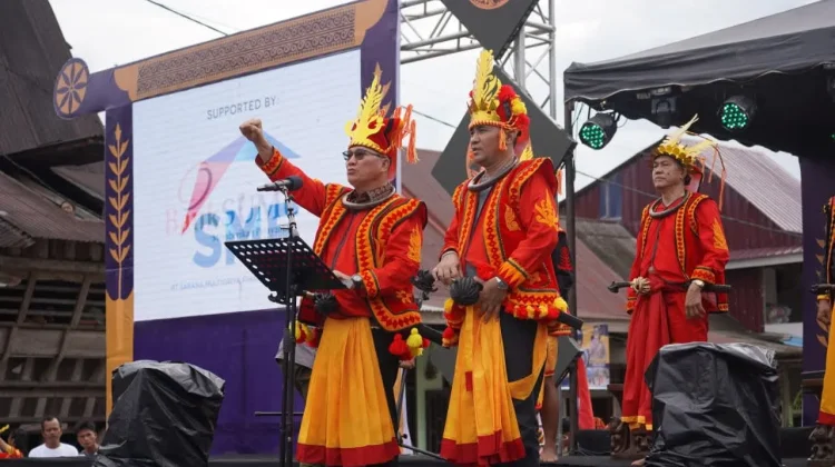 Bupati Sokhiatulo Laia Resmi Buka Maniamolo Fest 2026