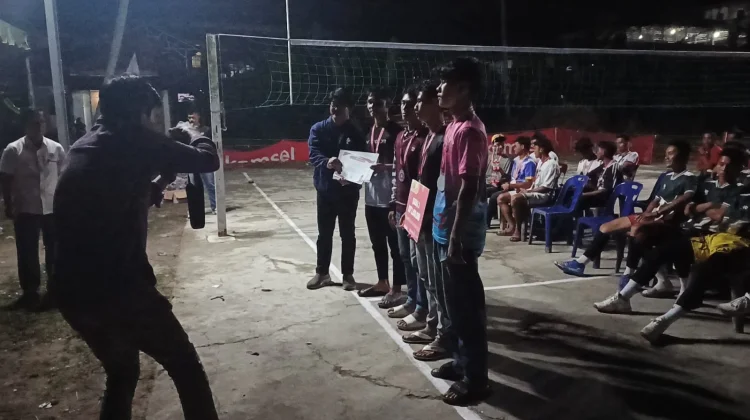 Tim Voli SMANSA Gido Raih Predikat Tim Favorit di UNIRAYA Cup II