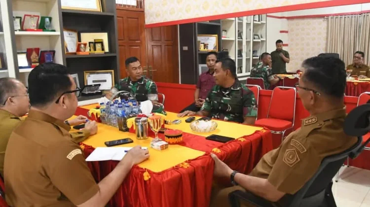 Pemkab Nisel dan TNI Siapkan Langkah Percepatan Penanganan Longsor di Taluzus