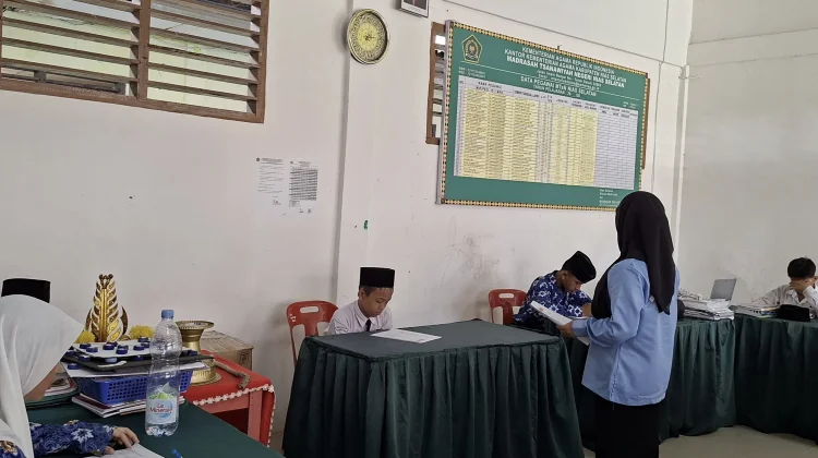 MTsN Nisel Mantapkan Persiapan OMI IPA melalui Seleksi Siswa