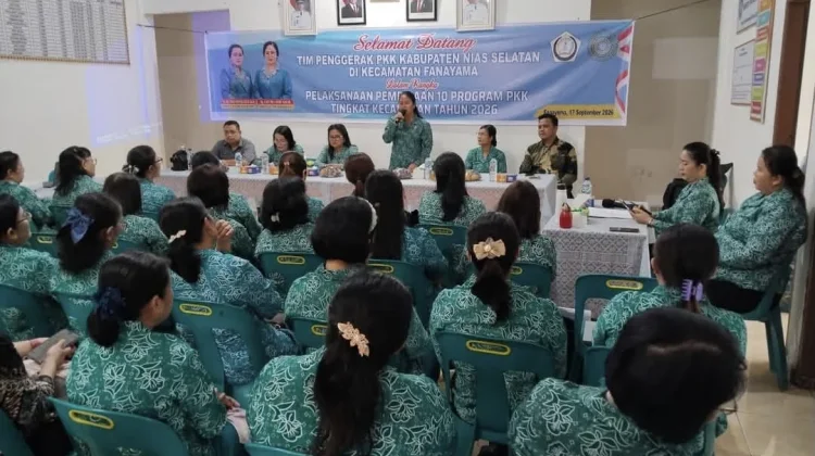Pelaksanaan Pembinaan 10 Program PKK di Kecamatan Fanayama