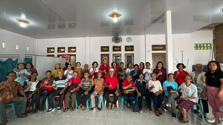 Penyuluh Kristen Bina Rohani Lansia Desa Lasara Bahili