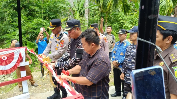Bupati dan Kapolres Nisel Tinjau Jembatan "Demba" Onolalu