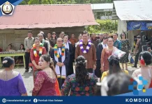 Hadiri Sertijab Pendeta BNKP Jemaat La’owi, Bupati Nisel Tekankan Peran Gereja