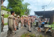 Tim Terpadu Lakukan Penataan Tahap Dua Pasar Amandraya