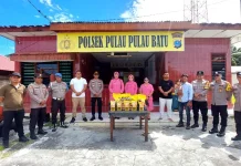 Peduli Sesama, Polsek Pulau-Pulau Batu Gelar Minggu Kasih