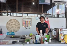 Peselancar Nias Selatan Kembangkan Usaha Kedai K Coffe