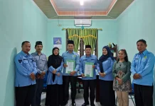 Kemenag Nias Selatan Serahkan Surat Tugas kepada Plt Kepala KUA Gomo dan Lolowau