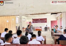 KPU Nisel Gelar Kegiatan Pendidikan Pemilih Pemula di SMANSA Mazino