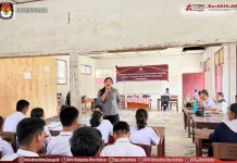 Siswa Siswi SMAN 1 Mazino Ikuti Sosialisasi Pendidikan Politik
